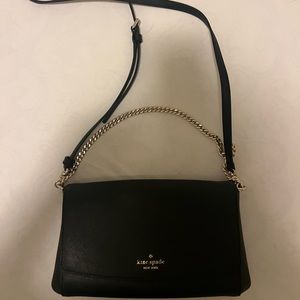 BRAND NEW kate spade small crossbody with silver chain detail